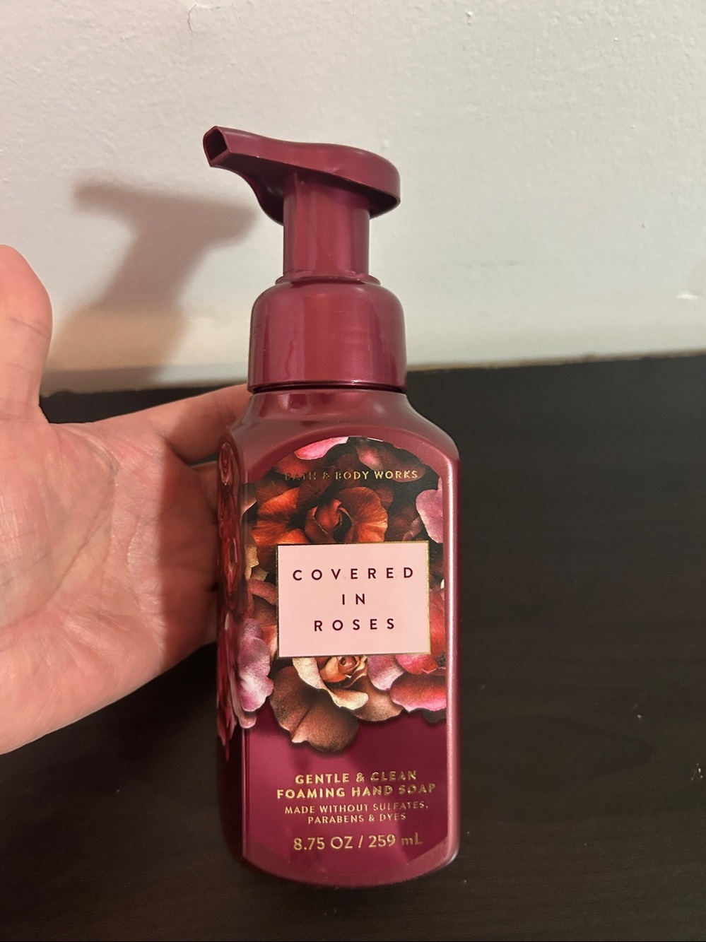 Foaming Hand Soap Covered in Roses - Picture 2 of 3
